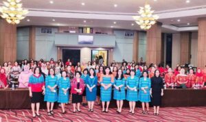 Dipimpin-DLR-TP-PKK-se-Kabupaten-Mitra-Ikut-Sosialisasi-Etika-dan-Kepribadian-750x430