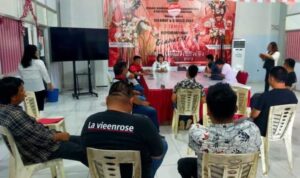 Kadis-Kominfo-Eva-Makaenas-Harap-Insan-Pers-dan-Pemkab-Mitra-Terus-Bersinergi-739x430