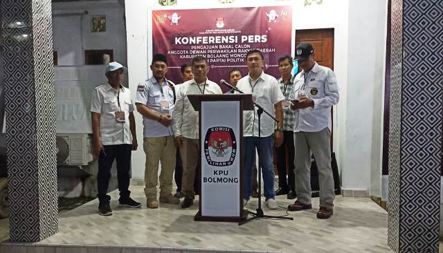 Dipimpin Hardjono Kalimbe, DPC Partai Gerindra Resmi Daftarkan Bakal Caleg di KPUD Bolmong