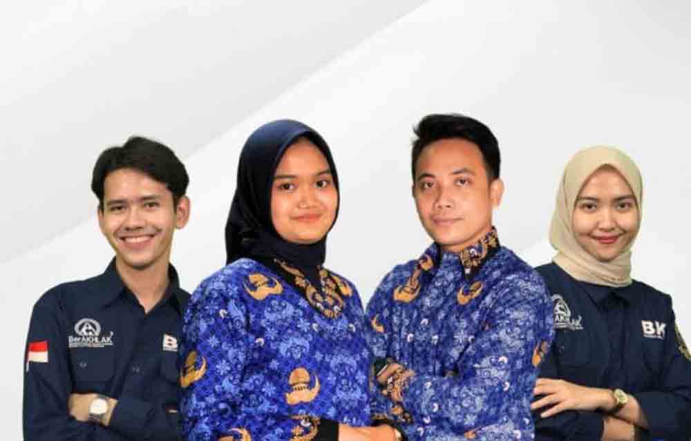 Social Media Comparison Chart Infographic Graph - 2