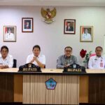 Bupati 4 OK Bupati 4 OK